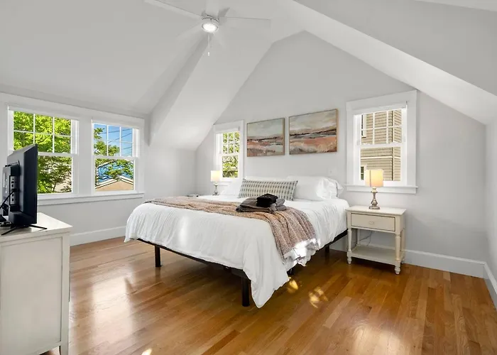 Dog Friendly 2Br Home Walk To Beach+Bearskin Neck