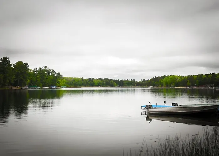 Cabin 4 | Moonbeam