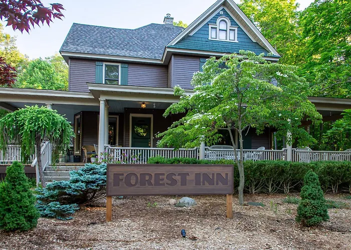 Forest Inn Of Saugatuck