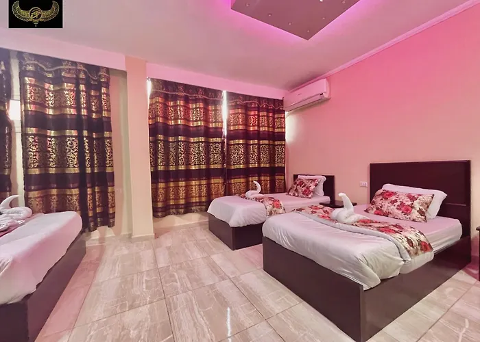 Comfort Inn Pyramids