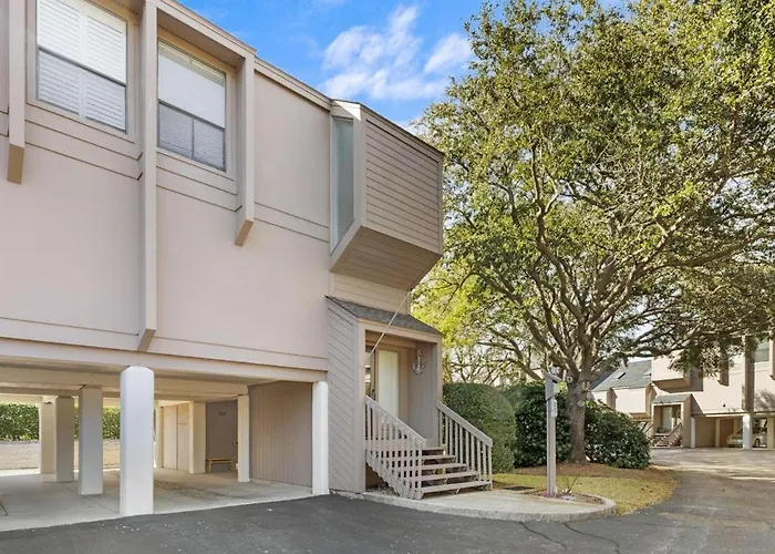 3 Bedroom 3 Bath Golf And Beach Getaway