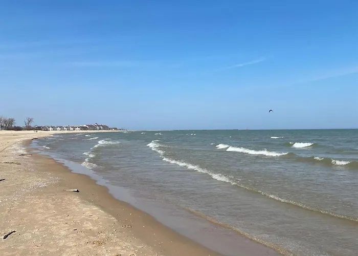 Beachfront Condo - Walk To Beach, Sunrise Views