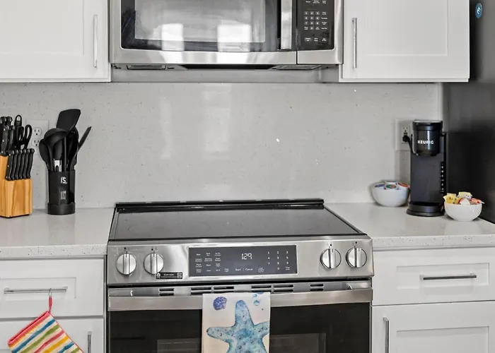 Extended Stay Friendly-Full Kitchen & Laundry