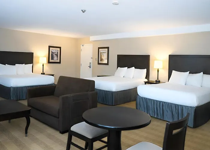 Skyline Hotel & Waterpark