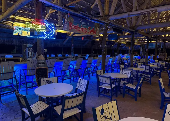 Gilbert'S Resort & Marina