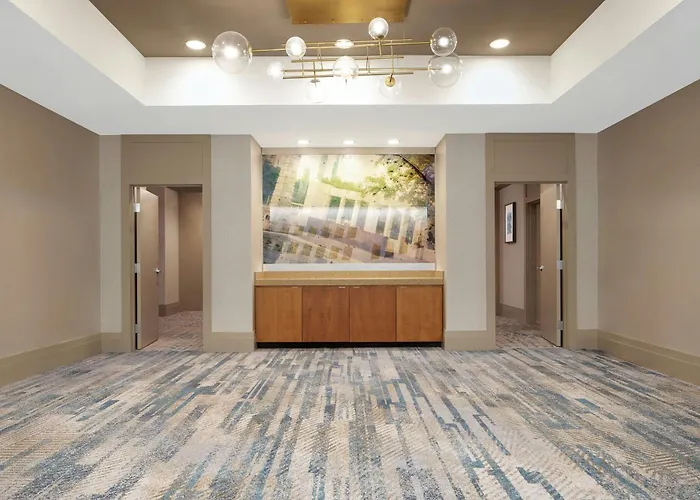 Renaissance Dallas Hotel