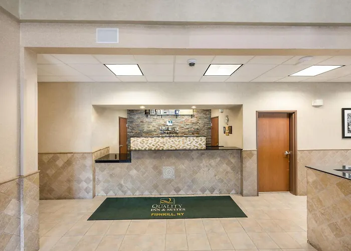 Quality Inn & Suites Fishkill South Near I-84