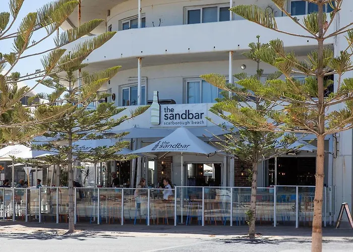 Beachside Garden Apt Beach Scarborough With Parking