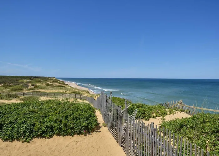 Water Views Great Lt Island Location!