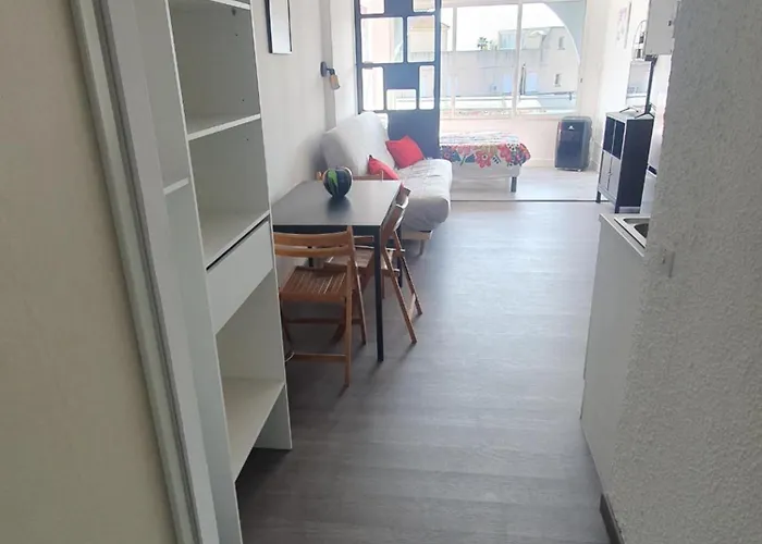 LES FLORALIES 2 Studio 4 personnes piscine dans la résidence Parking privé disponible