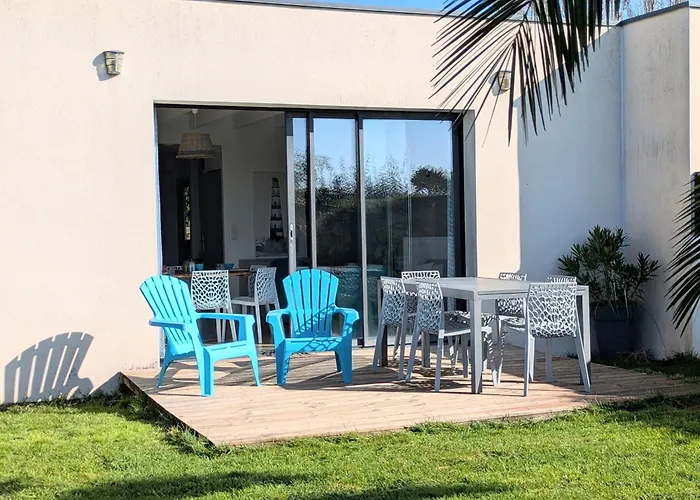 Maison à 100 m de la plage, port et commerces à pieds -Les gîtes de Rhuys