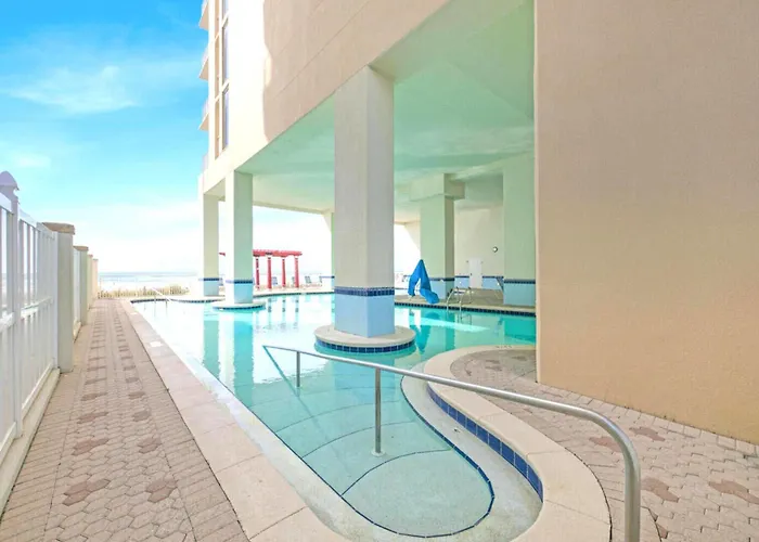 Beachfront Studio #1112 At Majestic