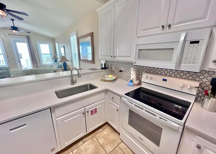 Skinny Mini-Beachfront-3Br