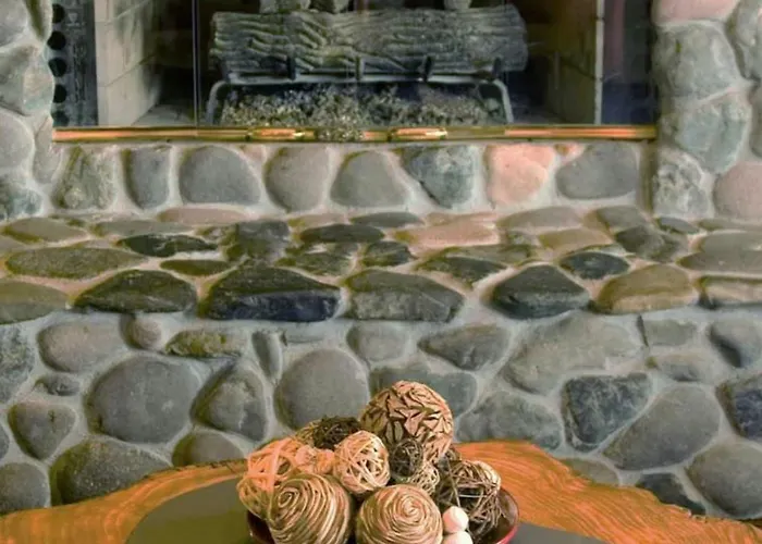 The Lodge At Roseburg