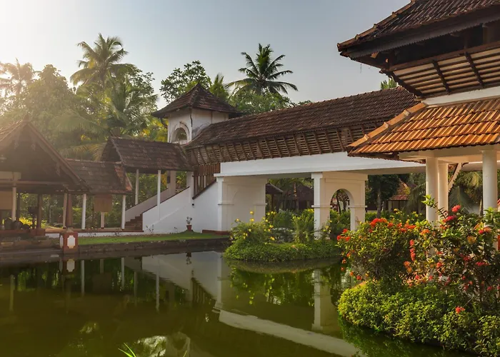 Coconut Lagoon Kumarakom - A Cgh Earth Experience