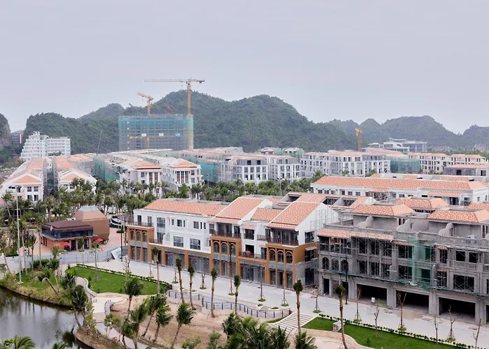 Huong Cang Sea View Hotel