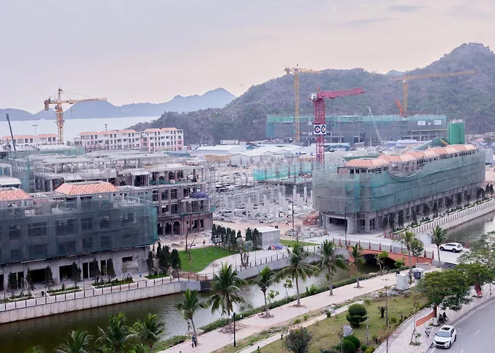 Huong Cang Sea View Hotel