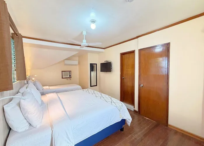 El Galleon Beach Resort