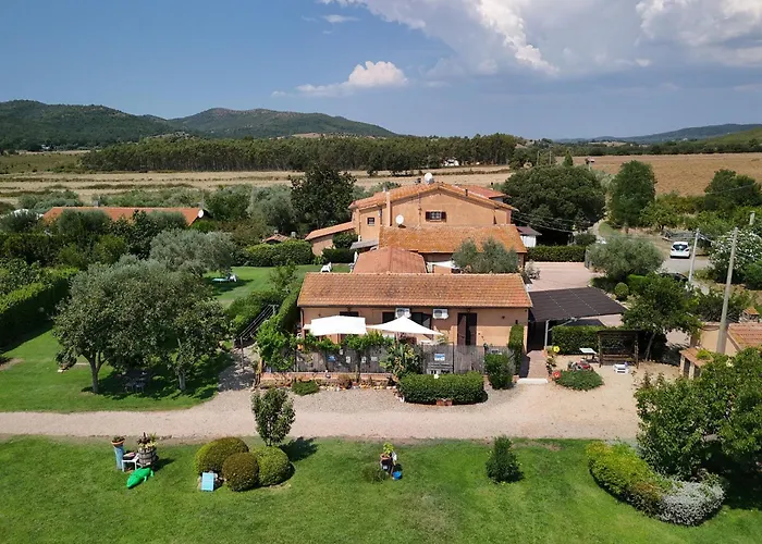 IL CASALE DEI GIRASOLI Country House in Capalbio