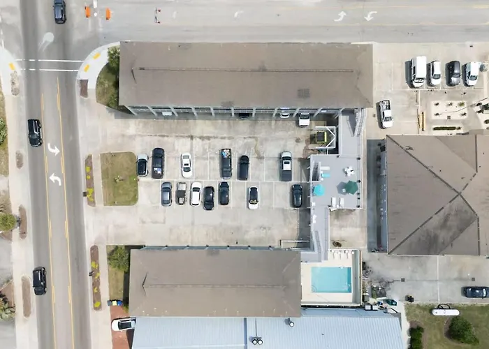 The Queen'S View By Brunswick Vacation Rentals- Renovated Condo At Causeway Inn