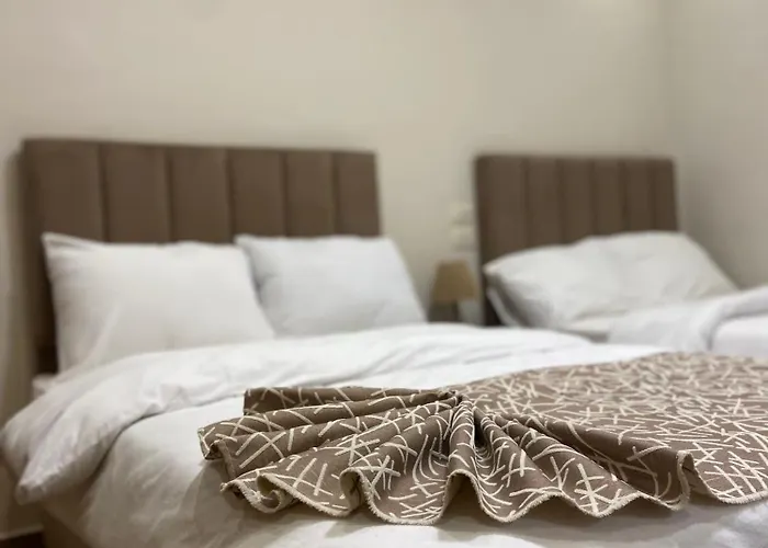 Sun Roof Pyramids View Inn Jacuzzi Stay & Tours