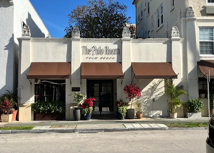 The Green Room - Parking Spot, Poolview At 1920S Landmark Residence On Palm Beach Island