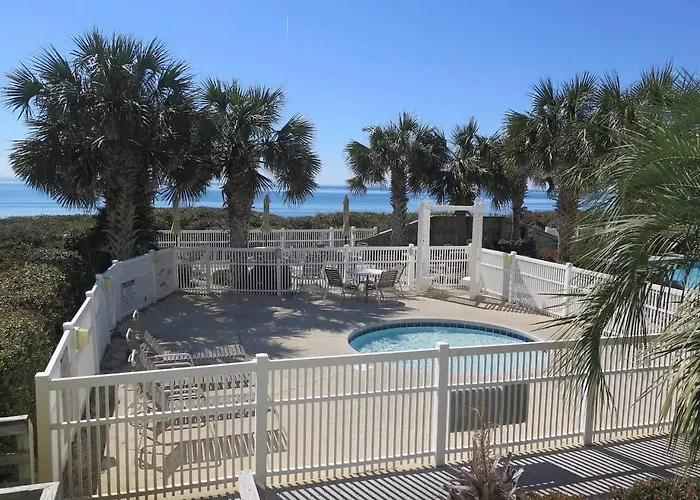 Emerald Isle - Ocean Club, Beach Front Condo