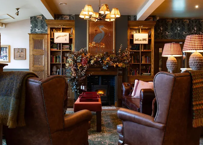 The Potters Heron - A Heartwood Inn