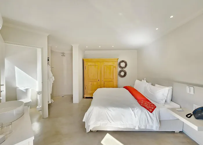 Rouge on Rose Boutique Hotel