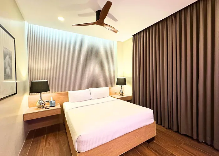 Lenox Hotel