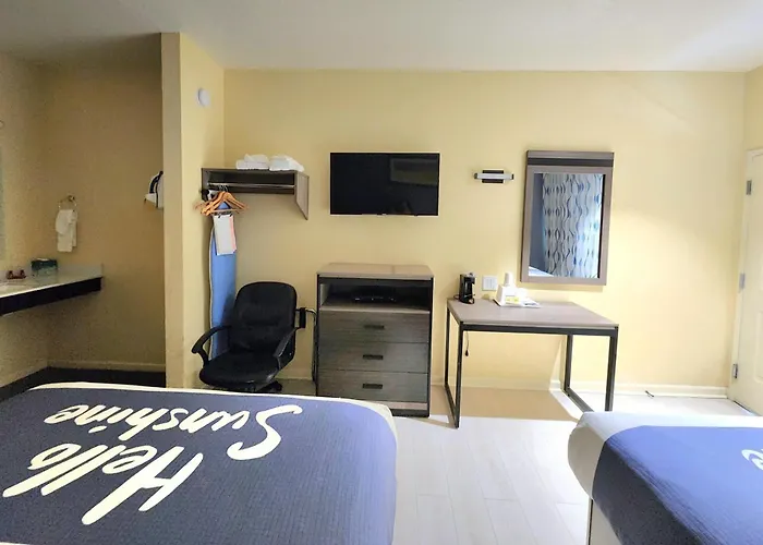 Days Inn By Wyndham Freeport