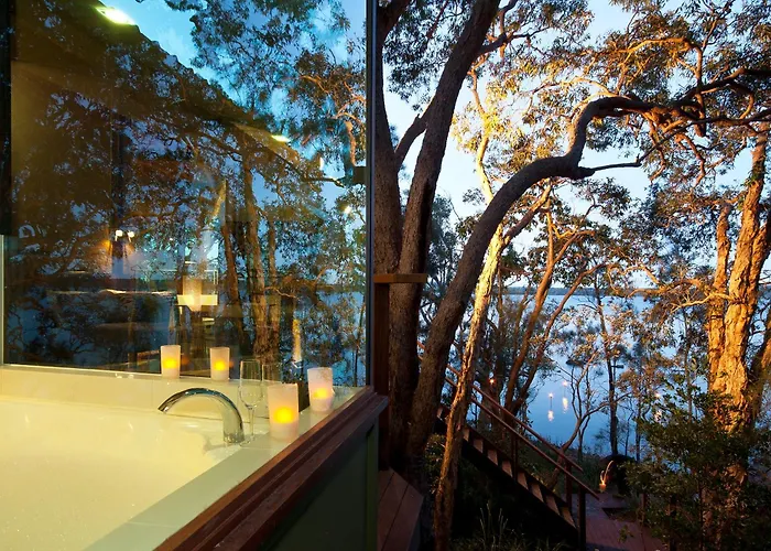 Eumarella Shores Noosa Lake Retreat