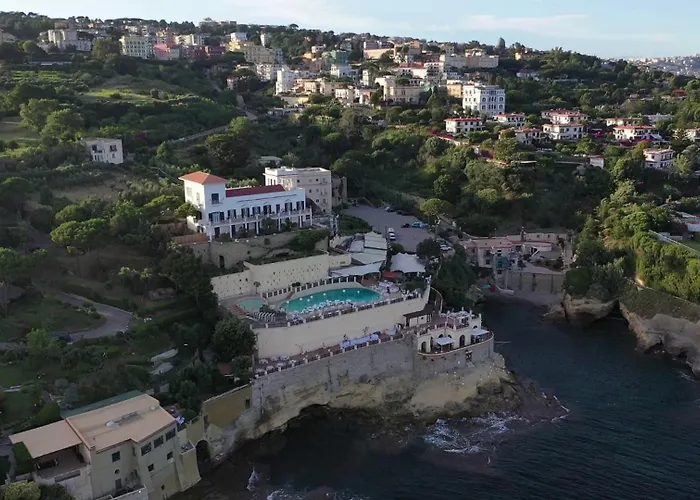 Baia Delle Rocce Verdi Resort