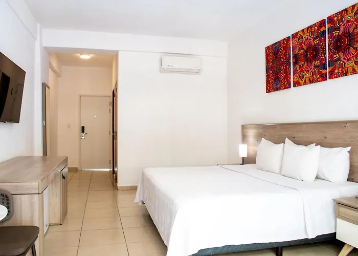 Decameron Isla Coral Guayabitos, Ramada All-Inclusive Resort