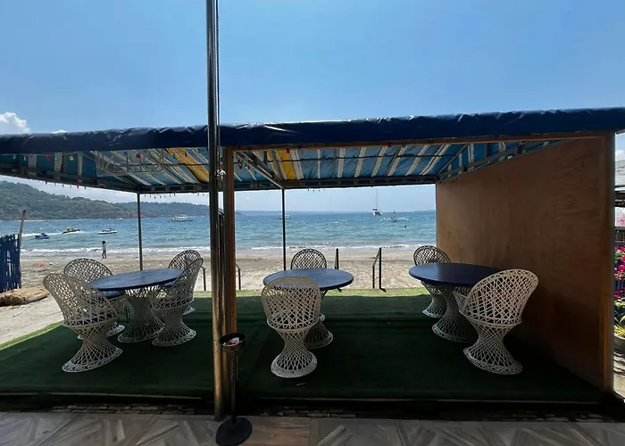 Palm Tree Resort And Restaurant
