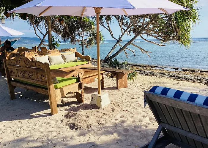 Cafe Gili Beach Bungalows