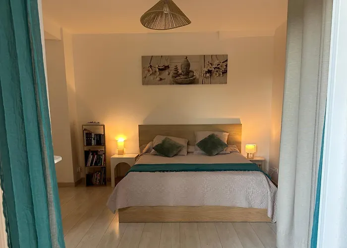 La Casa Calanquaise - Mer à 250m accessible à pied - T2 Spacieux indépendant - Terrasse Ombragée
