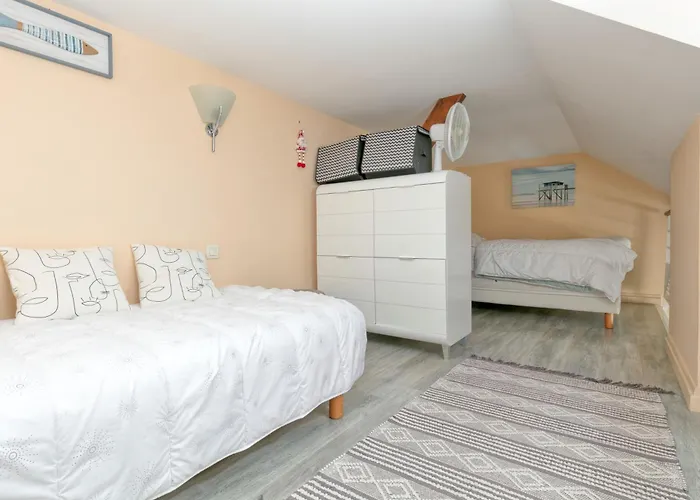 Appartement face mer et Piscine