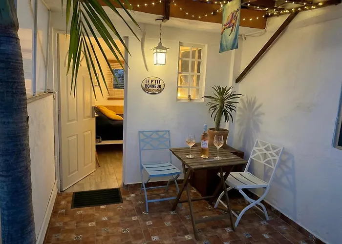 Le Petit Bonheur - Peaceful Rooftop - 3 Min Beach