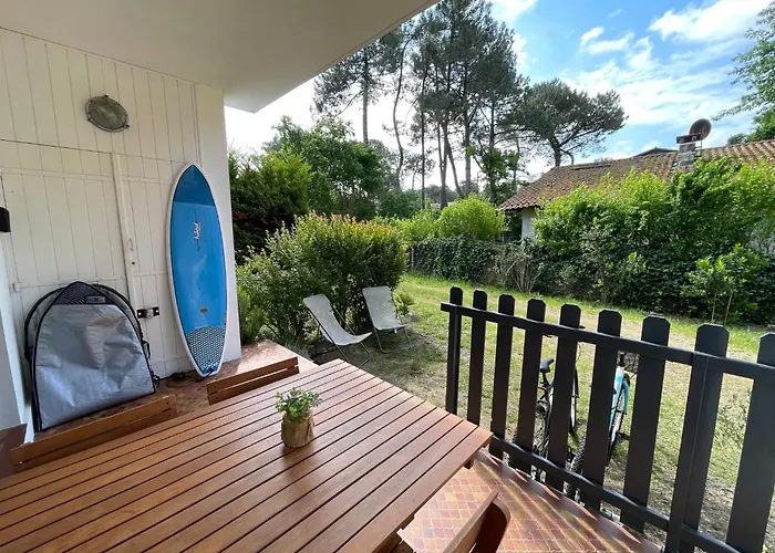 Appartement avec chambre, terrasse et jardinet proche plage, forêt pins, piste cyclable, lac