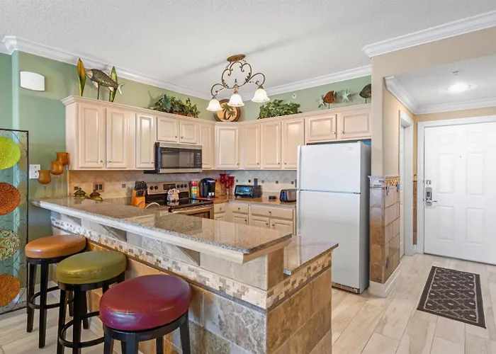 Luxury Beachfront Condo Free Beach Chairs Huge Balcony Come Relax!