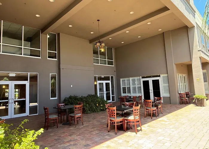 Holiday Inn Express & Suites Cocoa By Ihg
