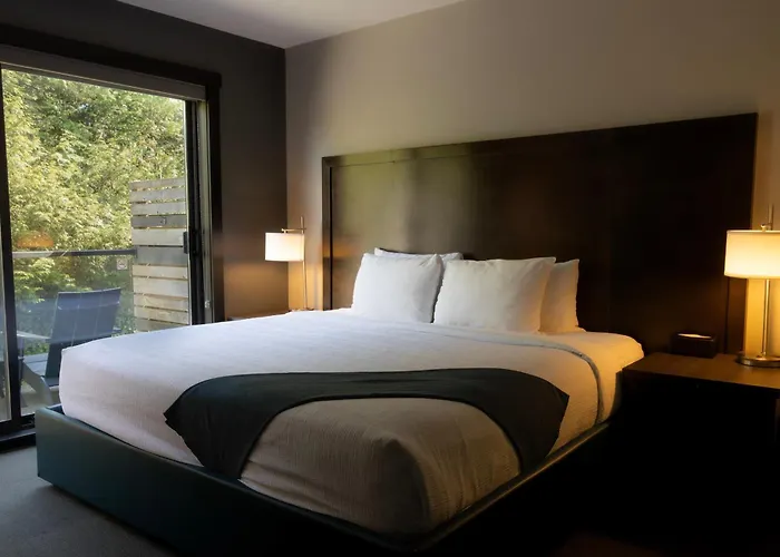 Tofino Resort + Marina