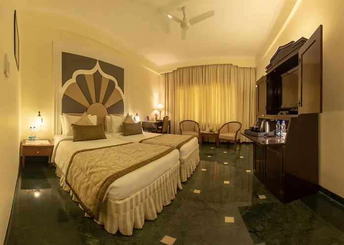 Hotel Clarks Shiraz