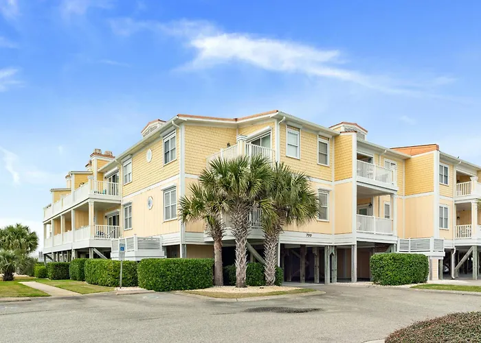 Dreamer By Oak Island Accommodations