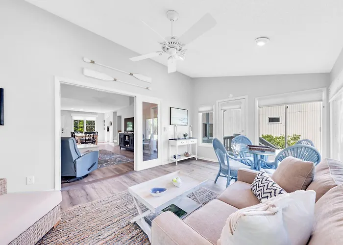 507 Tarpon Pond Cottage