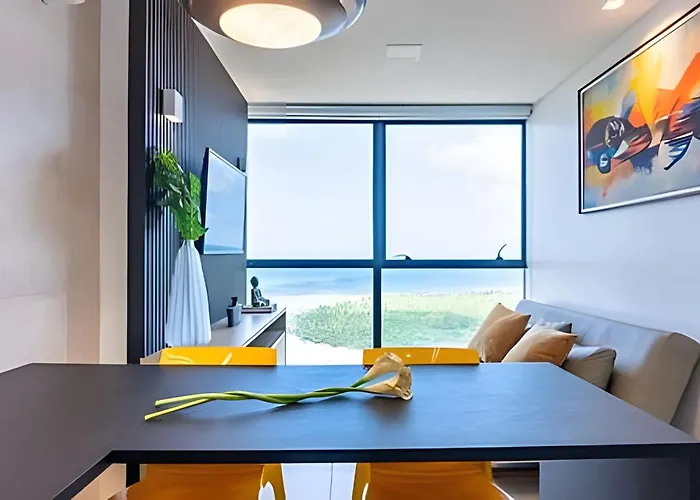 Bhs Flat A Beira Mar 2105