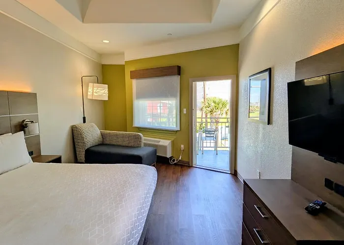 Holiday Inn Express & Suites Galveston West-Seawall By Ihg