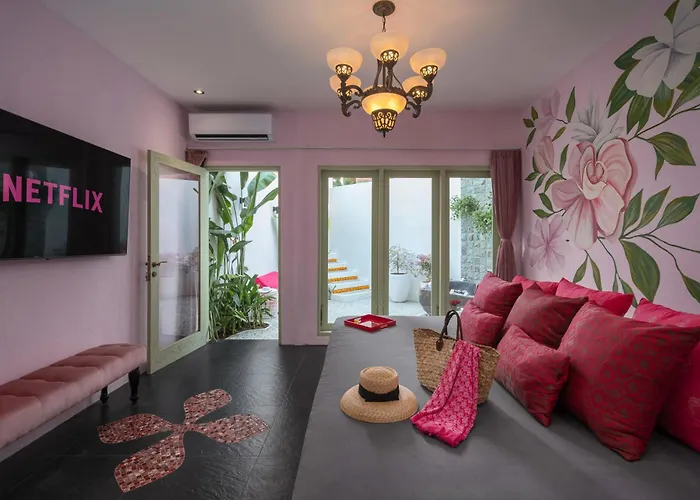 Pinkcoco Uluwatu - Constant Surprises & For Cool Adults Only