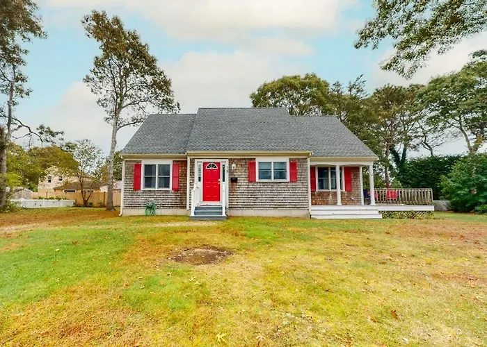 Ferry Harbor Cottage